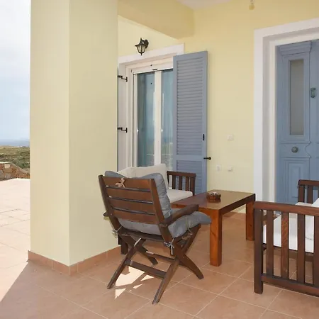 Arxontiko Alila Cycladic House With View Liaropá